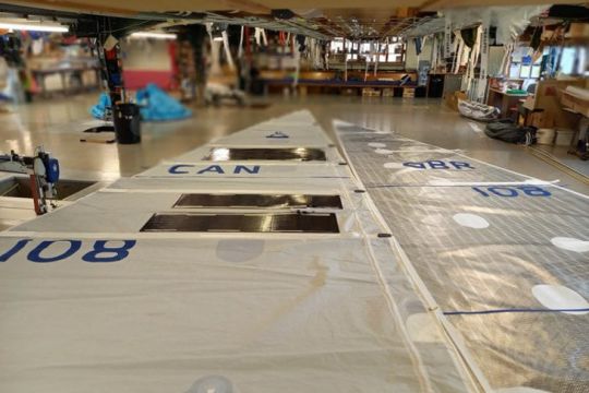 Intégration des panneaux dans la voile du Spirit 44e par OneSails