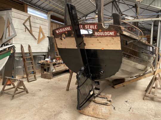 Marianne toute seule, bateau primé lors de Brest 92, connaît un nouveau lifting.