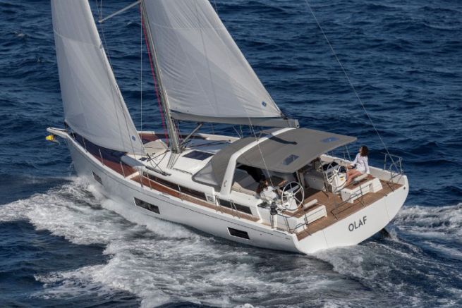 Die Oceanis Yacht 54 ist Teil der High-End-Bootstrategie der Bnteau-Gruppe