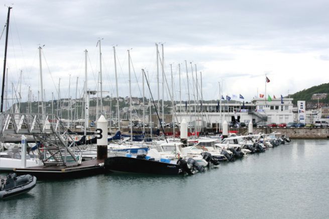 Yachthafen Le Havre mit R-Marina ausgestattet