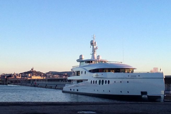 Yachtwartung in Marseille bei Monaco Marine