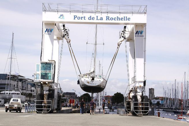Bootslift der nautischen Plattform La Rochelle