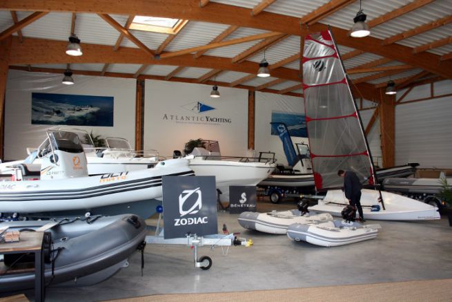 Atlantic Yachting Ausstellungsraum in Lorient