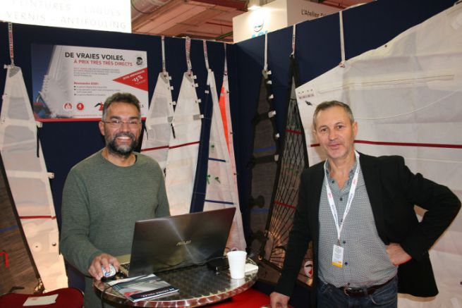 Franck Perrier (rechts) hat den Segelmacher Rolly Tasker in Frankreich wieder auf den Markt gebracht