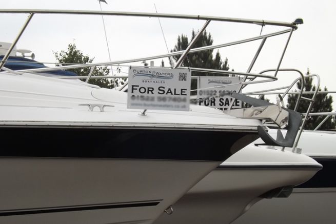 Boote zum Verkauf