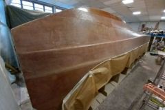 Bau eines Bagou Boats Katamarans, der von Malvaux zugeschnitten wurde