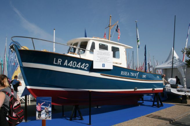 Die Rhea 750 N1, das erste Boot der Rhea Marine, ausgestellt im Grand Pavois in La Rochelle
